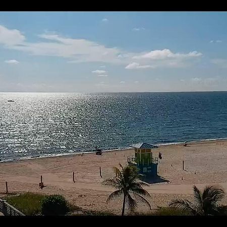 Across The Ocean Few Steps To Beach Contemporary Three Bedroom Townhouse Pompano Beach Extérieur photo